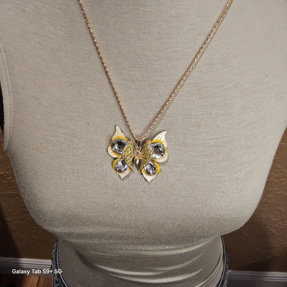 NWT YELLOW n RHINESTONE BUTTERFLY STATEMENT NECKLACE - Picture 3 of 3
